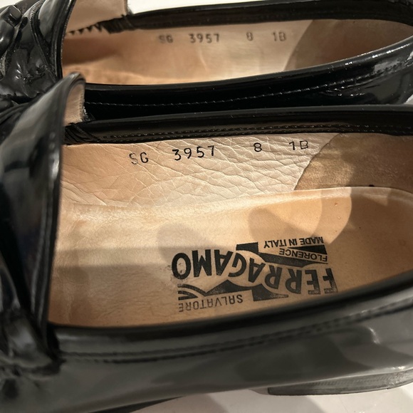 Salvatore Ferragamo GRANDIOSO GANCINI BIT PATENT LOAFER Size: 8 - Picture 8 of 11